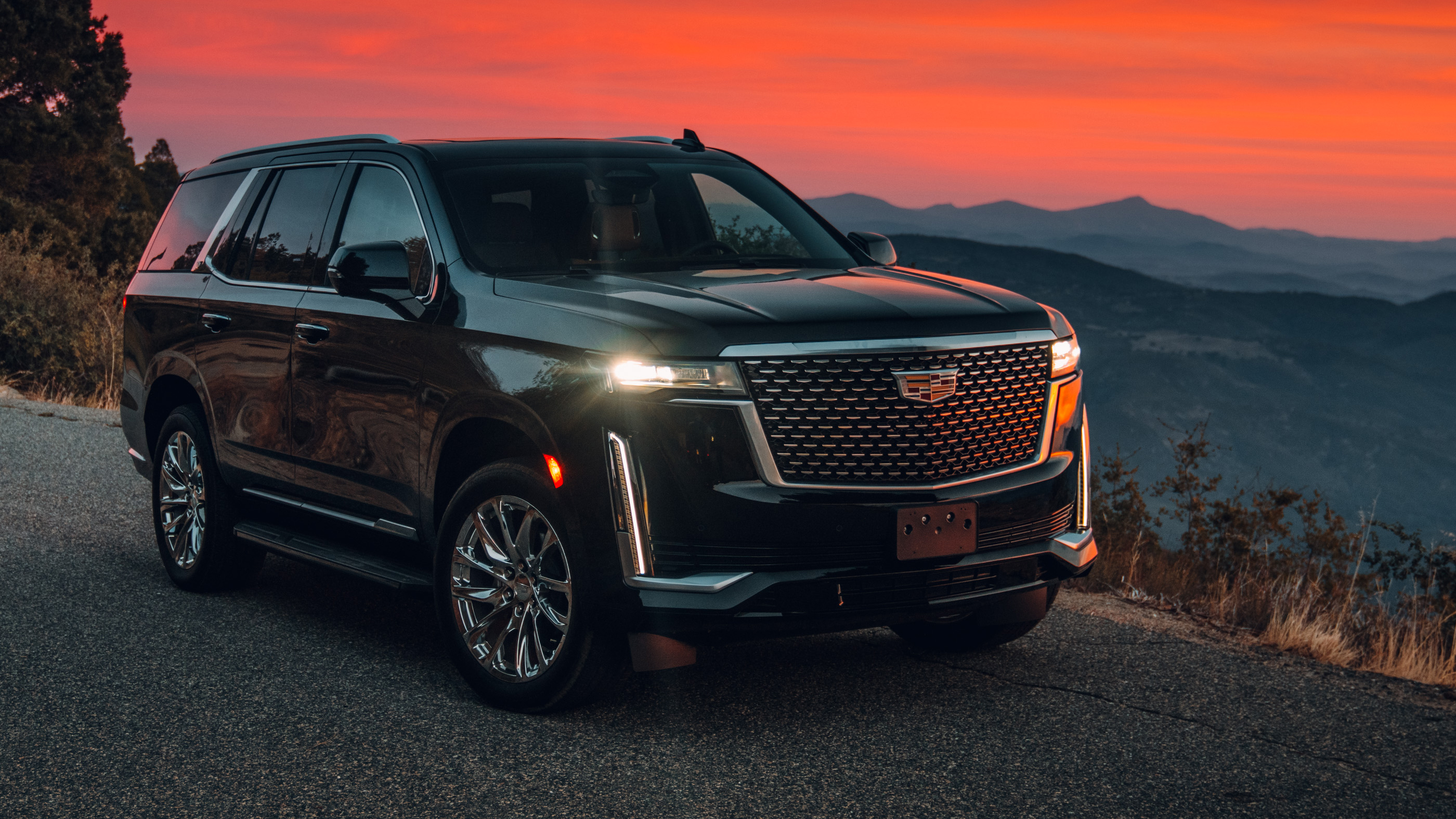 Cadillac Escalade - View 1